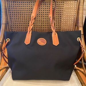 Dooney & Bourke Large Black Nylon Shopper RedInterior VaccehettaLeather New Cond
